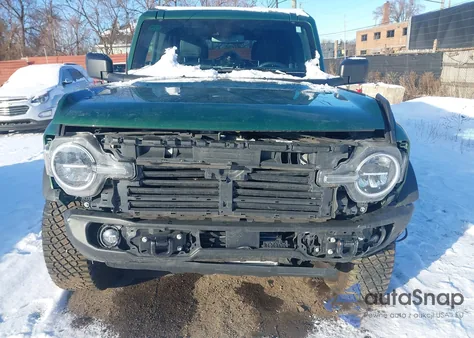 2023 Ford Bronco Black Diamond z USA, uszkodzony, nr VIN 1FMEE5DP7PLB06123